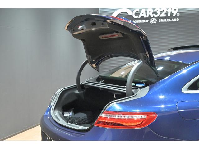 Eクラス E200 クーペ スポーツ ブルメスター/白革/純正AMG19インチAW/スライディングガラスルーフ/アンビエントライト/BSM/フルセグ/HDDナビ/全方位カメラ/ETC/ドライブレコーダー/クルコン/パフュームアトマイザー(60枚目)