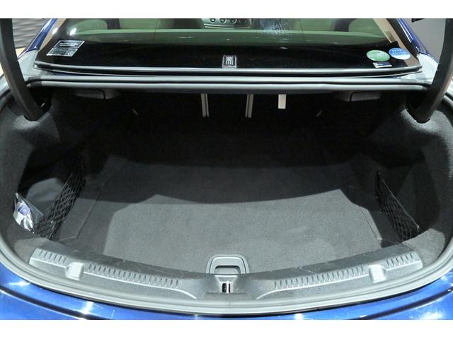 Eクラス E200 クーペ スポーツ ブルメスター/白革/純正AMG19インチAW/スライディングガラスルーフ/アンビエントライト/BSM/フルセグ/HDDナビ/全方位カメラ/ETC/ドライブレコーダー/クルコン/パフュームアトマイザー(61枚目)