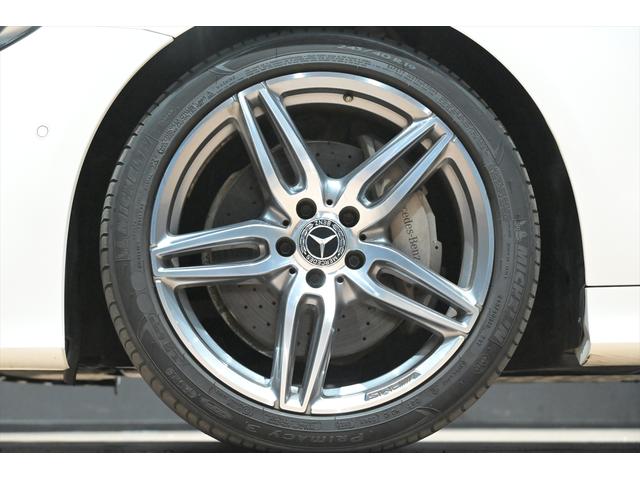 Eクラス E200 カブリオレ スポーツ 白革/シートヒーター/エアバランスPKG/BSM/HUD/純正HDDナビ/フルセグTV/全方位カメラ/カープレイ/アンビエントライト/ETC/ブルメスターサウンド/純正19インチAW/LEDライト(64枚目)