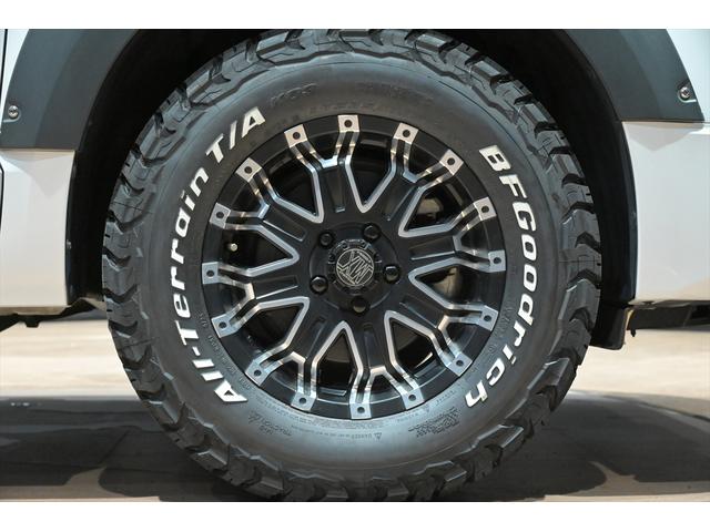 デリカＤ：５ Ｐ　ブラックアウト／ワンオ－ナ－／新品ＡＷ／新品ＢＦＧ　ＡＴ／バンパーガード／リアラダー／ルーフキャリア／ＢＩＧ－Ｘナビ／社外グリル／ＢＳＭ／ＥＴＣ２．０／シートヒーター／オートステップ／全方位カメラ（67枚目）