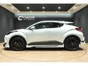 Ｃ－ＨＲ Ｇ　モード　ネロ　セーフティプラスＩＩＩ　後期型／モデリスタフルエアロ／純正ナビ／全方位パノラミックビューモニター／地デジフルセグテレビ／ビルトインＥＴＣ／Ａｐｐｌｅ　Ｃａｒ　Ｐｌａｙ／ブラインドスポットモニター／ＬＥＤヘッド／シートヒーター（8枚目）