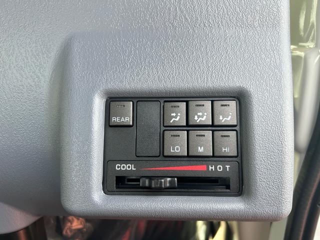 キャンター 3.0DE-TB Wキャブ Rカメラ Wエアコン付 オートマ車 2t積載 アクティブサイドガードアシスト 坂道発進補助装置 車両総重量5t未満 荷台内寸210×160×38 液晶メーター(22枚目)