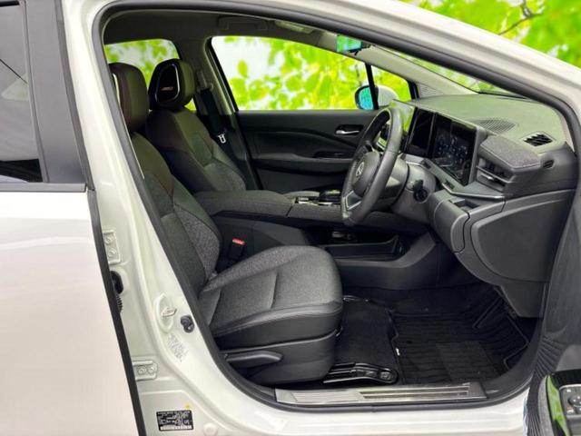 オーラ ４ＷＤ　Ｇ　ＦＯＵＲ　ＢＯＳＥ／保証書／純正　ＳＤナビ／インテリジェントルームミラー／衝突安全装置／シートヒーター／全方位モニター／車線逸脱防止支援システム／シート　ハーフレザー／プロパイロット　衝突被害軽減システム（4枚目）