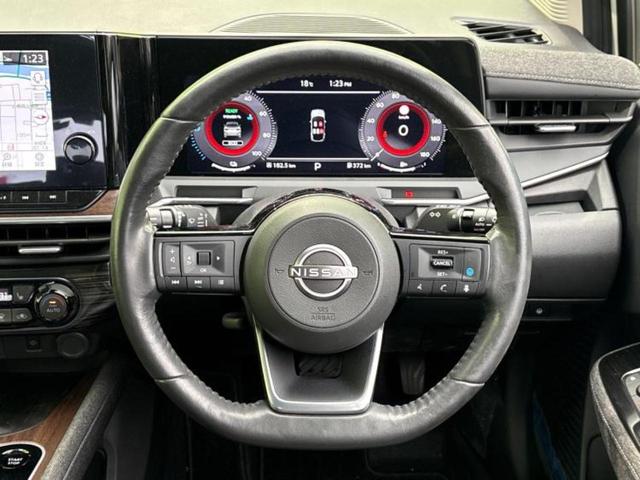 オーラ ４ＷＤ　Ｇ　ＦＯＵＲ　ＢＯＳＥ／保証書／純正　ＳＤナビ／インテリジェントルームミラー／衝突安全装置／シートヒーター／全方位モニター／車線逸脱防止支援システム／シート　ハーフレザー／プロパイロット　衝突被害軽減システム（14枚目）