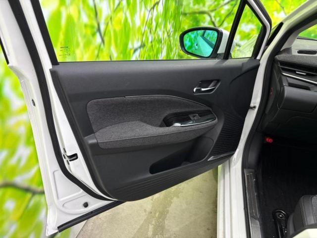 オーラ ４ＷＤ　Ｇ　ＦＯＵＲ　ＢＯＳＥ／保証書／純正　ＳＤナビ／インテリジェントルームミラー／衝突安全装置／シートヒーター／全方位モニター／車線逸脱防止支援システム／シート　ハーフレザー／プロパイロット　衝突被害軽減システム（22枚目）