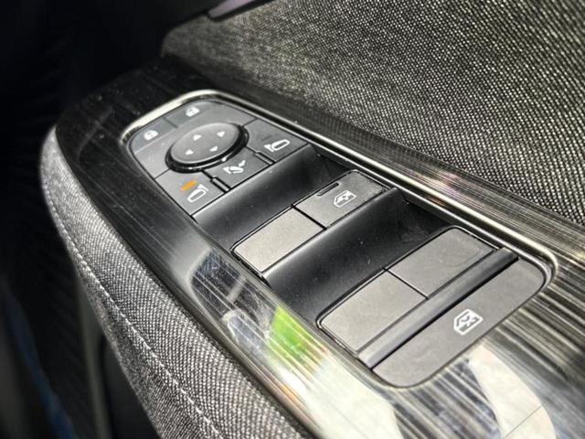 オーラ ４ＷＤ　Ｇ　ＦＯＵＲ　ＢＯＳＥ／保証書／純正　ＳＤナビ／インテリジェントルームミラー／衝突安全装置／シートヒーター／全方位モニター／車線逸脱防止支援システム／シート　ハーフレザー／プロパイロット　衝突被害軽減システム（26枚目）