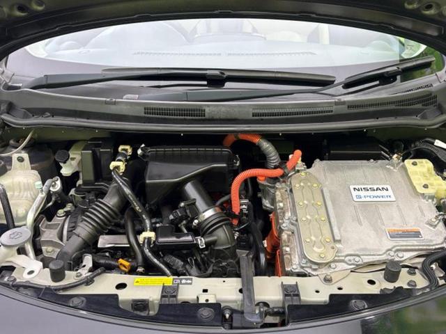 ノート ｅパワーメダリスト　保証書／純正　ＳＤナビ／インテリジェントルームミラー／衝突安全装置／アラウンドビューモニター／車線逸脱防止支援システム／シート　フルレザー／ヘッドランプ　ＬＥＤ／ＥＴＣ／ＥＢＤ付ＡＢＳ　革シート（45枚目）