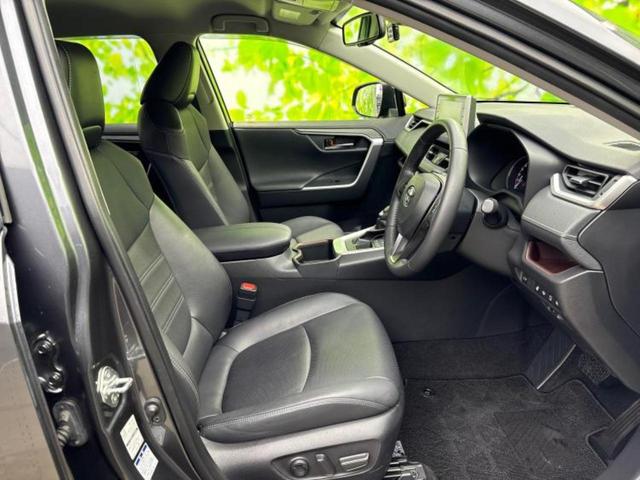 「この車の写真をもっと見たい」「状態が気になる」「この装備はついている？」どんな小さな疑問でもお気軽にお問い合わせください！