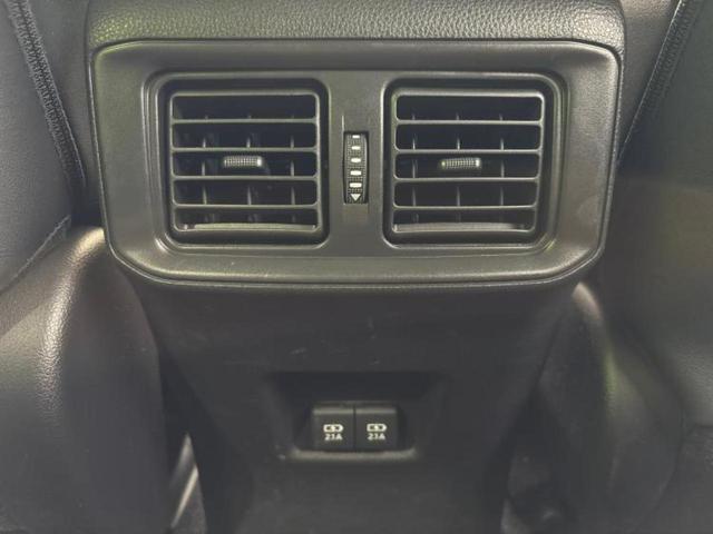 ＷＥＣＡＲＳの展示場では実際に見て、触ってお車をお選びいただけます！知識の豊富な営業スタッフが様々なカーライフをご提案いたします！