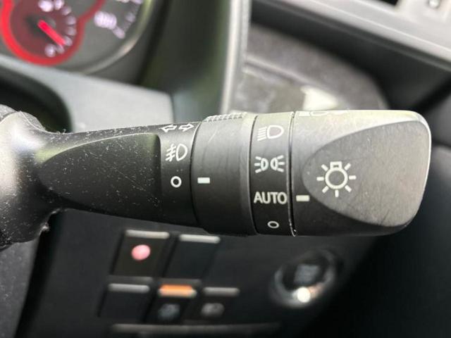 ヴェルファイア Ｚ　Ａエディション　保証書／純正　９インチ　ＳＤナビ／トヨタセーフティセンス／両側電動スライドドア／車線逸脱防止支援システム／オートステップ／ヘッドランプ　ＬＥＤ／ＵＳＢジャック／Ｂｌｕｅｔｏｏｔｈ接続／ＥＴＣ２．０（16枚目）