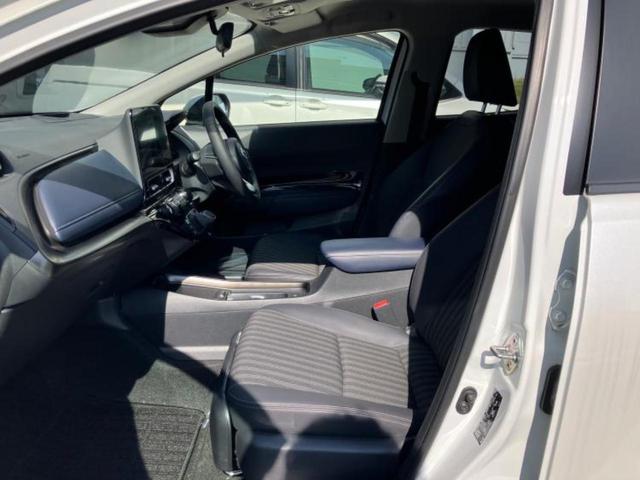 アクア Z 新品タイヤ/保証書/ディスプレイオーディオ10インチ/トヨタセーフティセンス/パノラミックビューモニター/車線逸脱防止支援システム/シート ハーフレザー/ヘッドランプ LED 衝突被害軽減システム(5枚目)