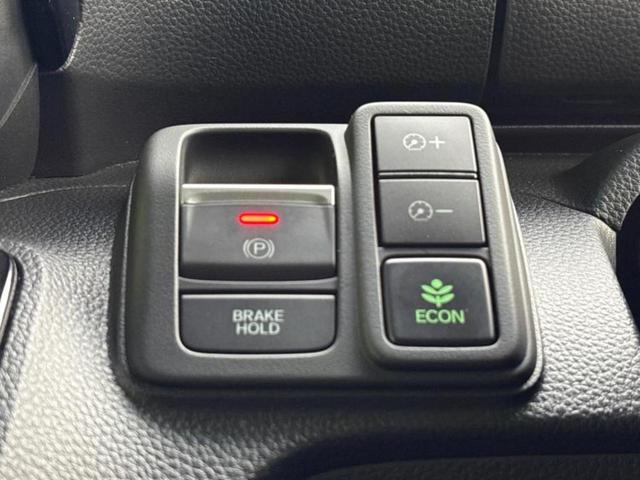 こちらのお車はいかがでしょうか？少しでも気になっていただけましたら是非お問い合わせください！さらにお車の詳細をお送りいたします！