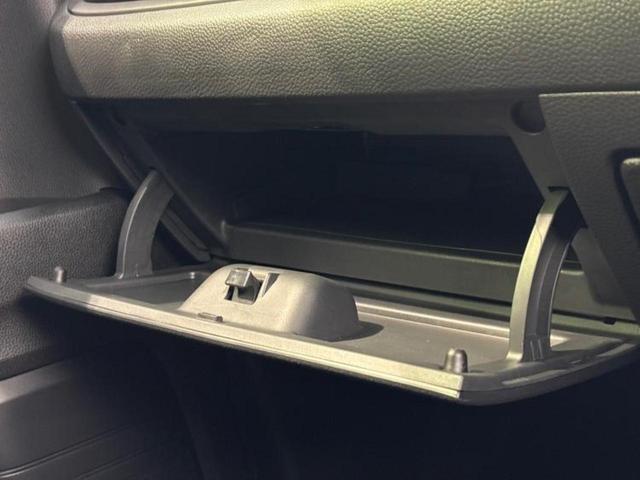 「この車の写真をもっと見たい」「状態が気になる」「この装備はついている？」どんな小さな疑問でもお気軽にお問い合わせください！