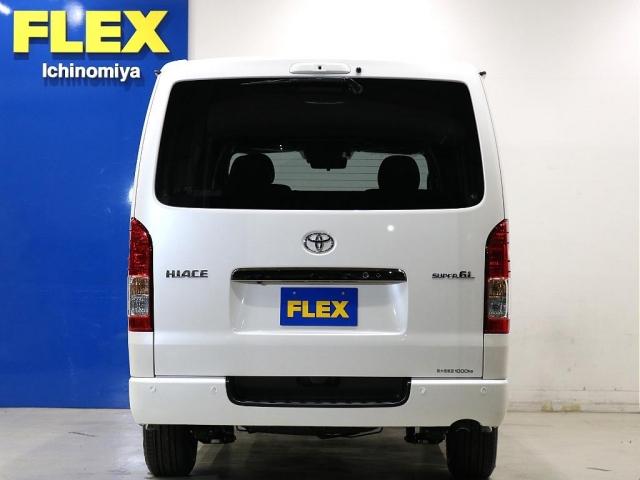 ハイエースバン スーパーGL ダークプライムII 1インチローダウン/フロントスポイラー/リアスポイラー//カロッツェリア7インチSDナビ/HDMI接続端子/ビルトインETC/両側電動スライドドア/デジタルインナーミラー/パノラミックビューモニター(10枚目)