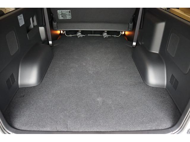 ハイエースバン スーパーGL ダークプライムII 1インチローダウン/フロントスポイラー/リアスポイラー//カロッツェリア7インチSDナビ/HDMI接続端子/ビルトインETC/両側電動スライドドア/デジタルインナーミラー/パノラミックビューモニター(38枚目)