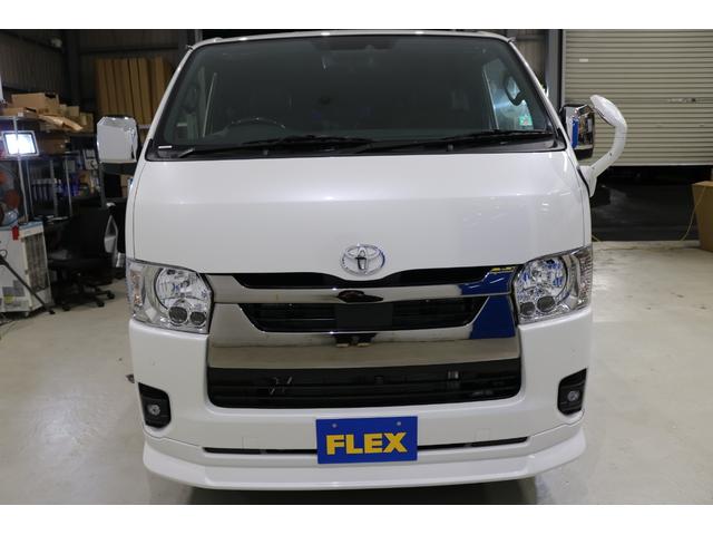 ハイエースバン スーパーGL ダークプライムII FLEXフロントリップスポイラー/FLEXオーバーフェンダー/カロッツェリア7インチナビ/HDMIポート/ベットキット/デジタルインナーミラー/パールホワイト/100V/LEDヘッドランプ(22枚目)