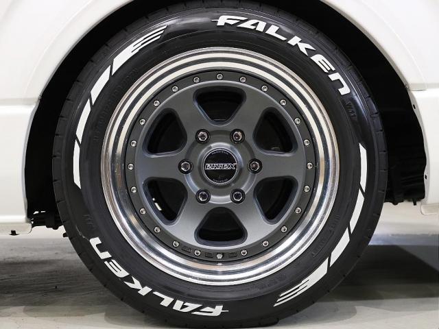 ハイエースバン 　ＦＬＥＸオーバーフェンダー／社外フロントリップ／アルパインＢＩＧＸ／フリップダウンモニター／クルーズコントロール／ベッドキット／ドライブレコーダー／２０００ｗインバーター／リン酸鉄ツインバッテリー（20枚目）