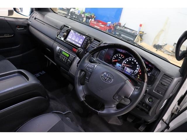 ハイエースバン FLEXオリジナルタイプ2ベットキット/Tフォースバンパーガード/トヨタ純正ドアバイザー/ETC/バックカメラ/ドライブレコーダー/トヨタセーフティーセンス/パワースライドドア(13枚目)