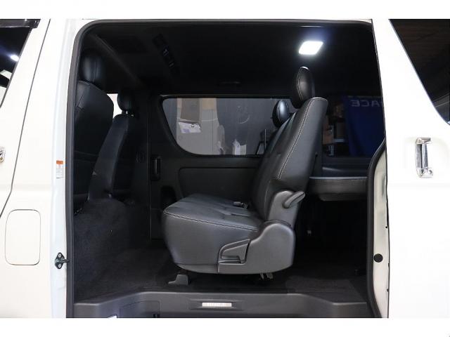 ハイエースバン FLEXオリジナルタイプ2ベットキット/Tフォースバンパーガード/トヨタ純正ドアバイザー/ETC/バックカメラ/ドライブレコーダー/トヨタセーフティーセンス/パワースライドドア(18枚目)