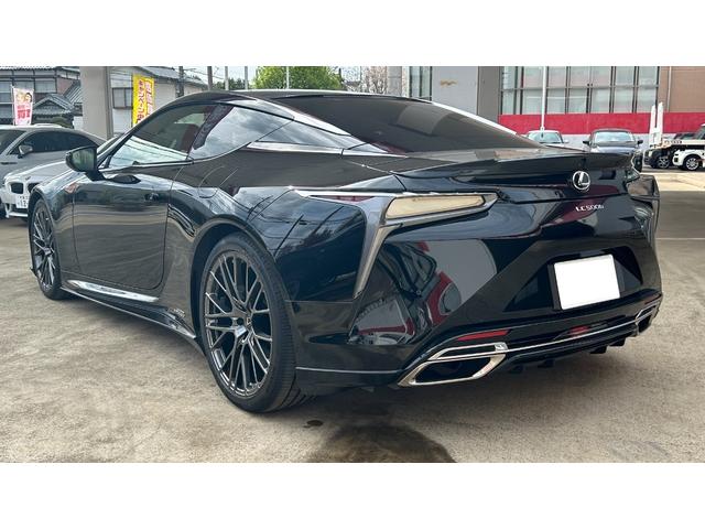 ＬＣ ＬＣ５００ｈ　Ｓパッケージ　ＴＲＤエアロ／オプション２１インチアルミ／マークレビンソン／赤シート／リモコンエンジンスターター／ヘッドアップディスプレイ／カーボンルーフ／アルカンターラルーフ／アダプティブクルーズコントロール（42枚目）