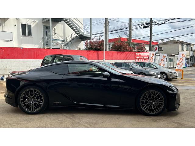 ＬＣ ＬＣ５００ｈ　Ｓパッケージ　ＴＲＤエアロ／オプション２１インチアルミ／マークレビンソン／赤シート／リモコンエンジンスターター／ヘッドアップディスプレイ／カーボンルーフ／アルカンターラルーフ／アダプティブクルーズコントロール（43枚目）