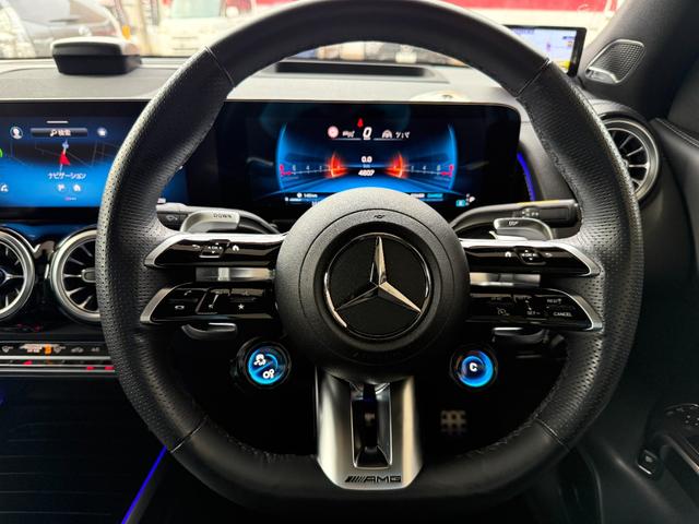 ＧＬＢ ＧＬＢ３５　４マチック　ＧＬＢ３５　４マチック（ＢＳＧ搭載モデル）／アドバンスドＰＫＧ／パノラミックサンルーフ／ブルメスターサウンド／ヘッドアップディスプレイ／純正ドラレコ／（6枚目）