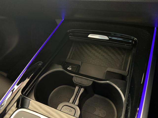 ＧＬＢ ＧＬＢ３５　４マチック　ＧＬＢ３５　４マチック（ＢＳＧ搭載モデル）／アドバンスドＰＫＧ／パノラミックサンルーフ／ブルメスターサウンド／ヘッドアップディスプレイ／純正ドラレコ／（20枚目）