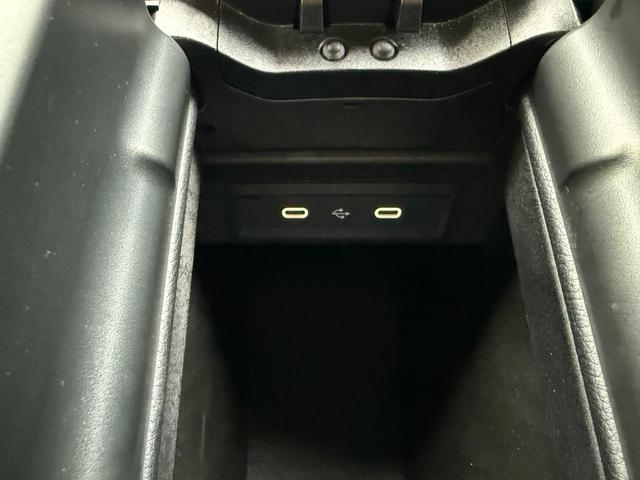 ＧＬＢ ＧＬＢ３５　４マチック　ＧＬＢ３５　４マチック（ＢＳＧ搭載モデル）／アドバンスドＰＫＧ／パノラミックサンルーフ／ブルメスターサウンド／ヘッドアップディスプレイ／純正ドラレコ／（22枚目）