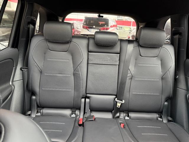 ＧＬＢ ＧＬＢ３５　４マチック　ＧＬＢ３５　４マチック（ＢＳＧ搭載モデル）／アドバンスドＰＫＧ／パノラミックサンルーフ／ブルメスターサウンド／ヘッドアップディスプレイ／純正ドラレコ／（35枚目）