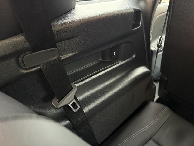 ＧＬＢ ＧＬＢ３５　４マチック　ＧＬＢ３５　４マチック（ＢＳＧ搭載モデル）／アドバンスドＰＫＧ／パノラミックサンルーフ／ブルメスターサウンド／ヘッドアップディスプレイ／純正ドラレコ／（43枚目）