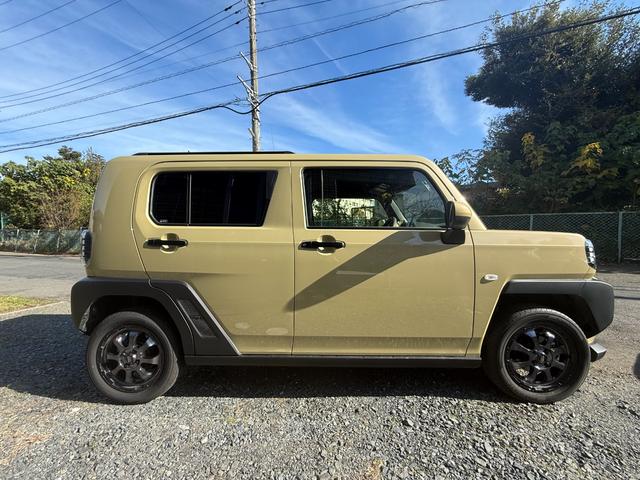 タフト Ｇターボ　カスタム車両／衝突軽減装置／ガラスルーフ／シートヒーター／ＬＥＤライト／レーダークルーズ／バックカメラ／ディスプレイオーディオナビ／Ｃａｒ　Ｐｌａｙ対応／フルセグＴＶ／サンドベージュメタリック（11枚目）