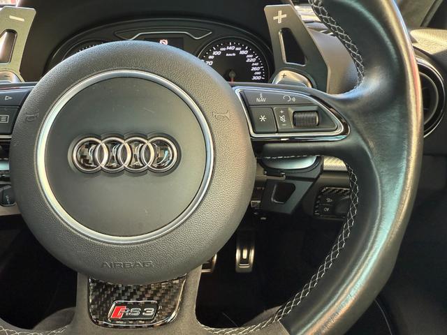 ＲＳ３スポーツバック ベースグレード　ＢＲＩＤＥシート／社外マフラー／社外車高調／社外ブレーキ／社外１８インチホイール／チューニングシステム／純正ナビ／ＡＣＣ／ＢＳＭ／ＬＥＤライト／バックカメラ／サンルーフ／バングアンドオルフセン（11枚目）