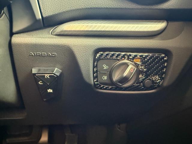 ＲＳ３スポーツバック ベースグレード　ＢＲＩＤＥシート／社外マフラー／社外車高調／社外ブレーキ／社外１８インチホイール／チューニングシステム／純正ナビ／ＡＣＣ／ＢＳＭ／ＬＥＤライト／バックカメラ／サンルーフ／バングアンドオルフセン（14枚目）