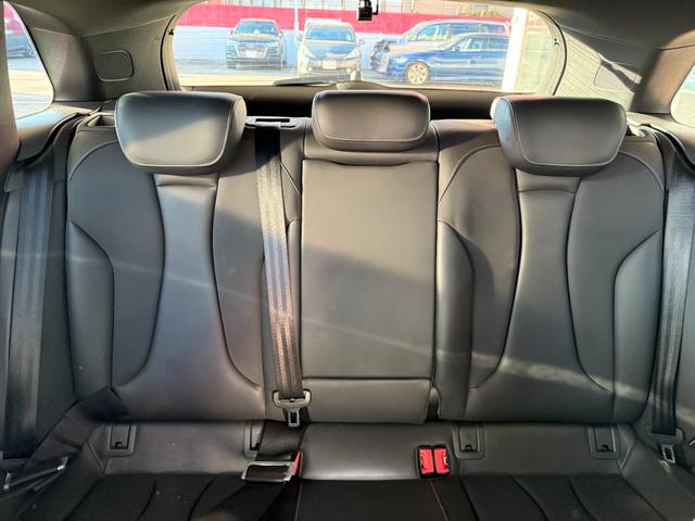 ＲＳ３スポーツバック ベースグレード　ＢＲＩＤＥシート／社外マフラー／社外車高調／社外ブレーキ／社外１８インチホイール／チューニングシステム／純正ナビ／ＡＣＣ／ＢＳＭ／ＬＥＤライト／バックカメラ／サンルーフ／バングアンドオルフセン（29枚目）