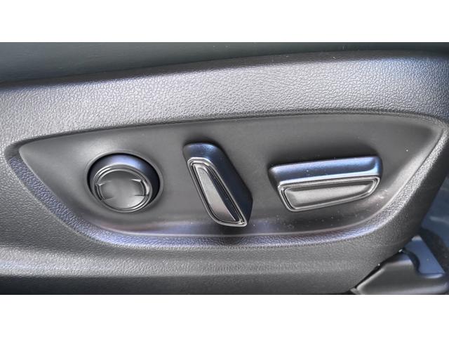 クラウンスポーツ RS PHEV パノラマルーフ デジタルインナーミラー フルセグTV(走行中視聴可)サイドバイザー HDMI入力端子 ホイールロックボルト ラゲージソフトトレイ インテリアイルミネーション(ホワイト)(26枚目)