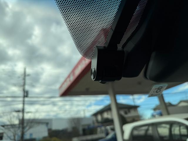 アルファード ２．５Ｓ　Ｃパッケージ　フリップダウンモニター／サンルーフ／ＡＬＰＩＮＥデジタルミラー／バックカメラ／純正ナビ／Ｂｌｕｅｔｏｏｔｈ／フルセグＴＶ／シートメモリー／両側パワスラ／オットマン／アンビエントライト／ＡＴテールゲート（21枚目）