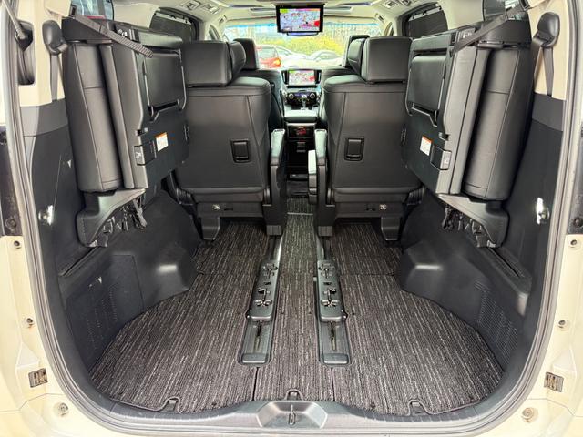 アルファード ２．５Ｓ　Ｃパッケージ　フリップダウンモニター／サンルーフ／ＡＬＰＩＮＥデジタルミラー／バックカメラ／純正ナビ／Ｂｌｕｅｔｏｏｔｈ／フルセグＴＶ／シートメモリー／両側パワスラ／オットマン／アンビエントライト／ＡＴテールゲート（40枚目）