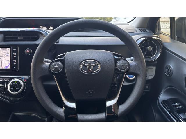 アクア Ｓスタイルブラック　Ｓスタイルブラック　純正Ｔ－Ｃｏｎｎｅｃｔナビ　バックカメラ　クリアランスソナー　車線逸脱警告　ＥＴＣ（9枚目）