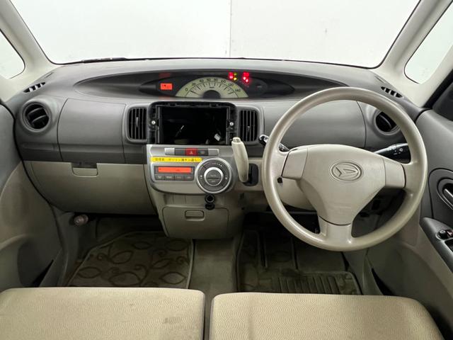 タント Ｘリミテッドスペシャル　鑑定書付き　ナビレス　片側電動スライドドア　キーレス　全席バイザー付き　車検整備付き販売車　走行距離１１７９１７Ｋｍ　１年距離無制限保証　運転席エアバック（4枚目）