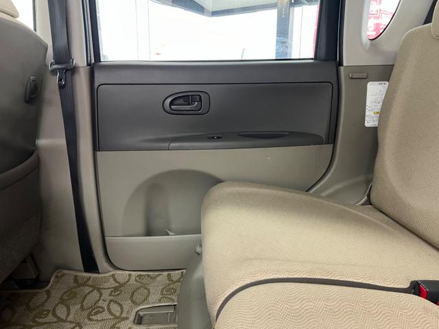 タント Ｘリミテッドスペシャル　鑑定書付き　ナビレス　片側電動スライドドア　キーレス　全席バイザー付き　車検整備付き販売車　走行距離１１７９１７Ｋｍ　１年距離無制限保証　運転席エアバック（12枚目）