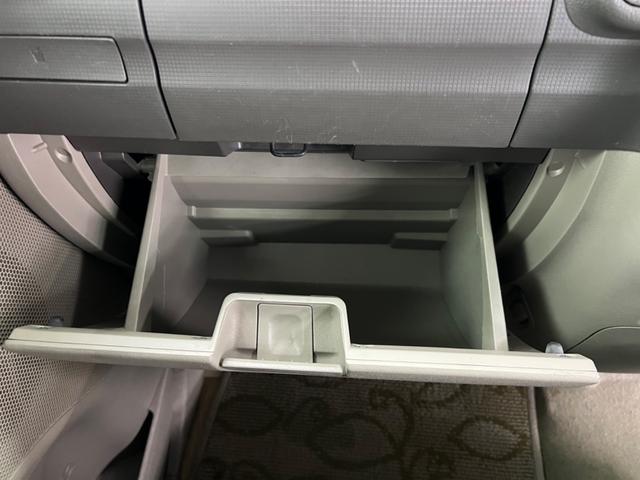 タント Ｘリミテッドスペシャル　鑑定書付き　ナビレス　片側電動スライドドア　キーレス　全席バイザー付き　車検整備付き販売車　走行距離１１７９１７Ｋｍ　１年距離無制限保証　運転席エアバック（18枚目）