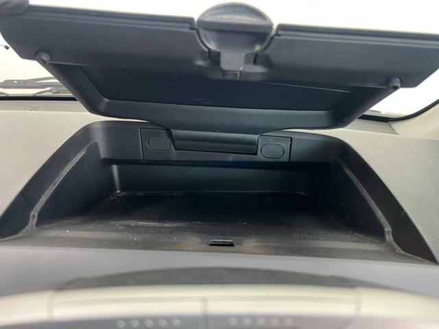 ライフ F エアロプレミアム 鑑定書付き CDオーディオ ポータブルナビ キーレス 車検令和8年7月 走行距離79949Km 全席バイザー付き 運転席エアバック エアコン(18枚目)