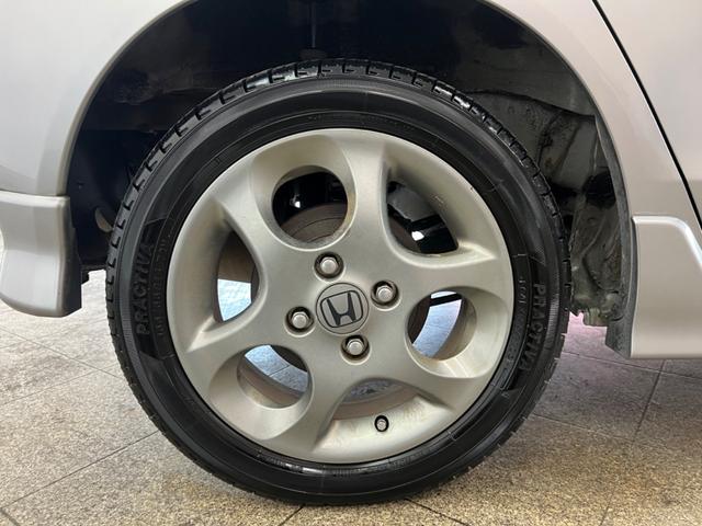 ライフ F エアロプレミアム 鑑定書付き CDオーディオ ポータブルナビ キーレス 車検令和8年7月 走行距離79949Km 全席バイザー付き 運転席エアバック エアコン(30枚目)