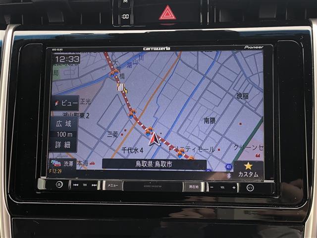 プレミアム　メタル　アンド　レザーパッケージ　サンルーフ　衝突軽減　前後コーナーセンサー　社外ナビ　ＡＭ　ＦＭ　ＢＴ　ＤＴＶ　バックカメラ　レーダークルコン　社外１７インチＡＷ　ドラレコ(6枚目)