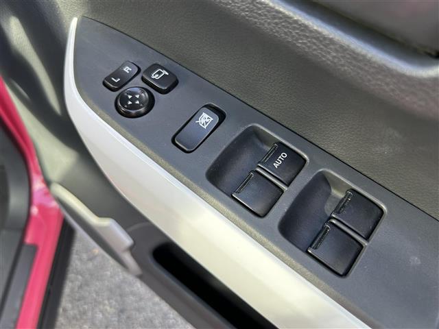 ハスラー Ｘ　４ＷＤ　純正ナビ／フルセグ／ＣＤ／ＤＶＤ／ＢＴ　Ｂカメラ　衝突軽減　ＥＴＣ　運転席シートヒーター　キセノンライト　フォグ　純正１５ＡＷ　Ｐスタート　Ａストップ　フロアマット　ドアバイザー　スペアキー（11枚目）