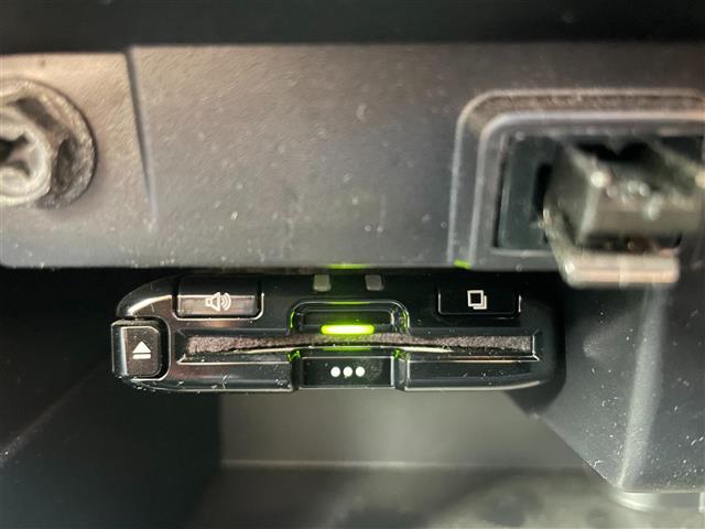 プロボックス ＤＸコンフォート　カーキ全塗装　純正ナビ／ＴＶ／ＢＴ　ＥＴＣ　セーフティセンス　レーンアシスト　ＴＯＹＯオープンカントリー　ルーフキャリア　ルーフクロスバー　ＴＯＹＯＴＡエンブレム　マットブラックペイント　キーレスキー（5枚目）