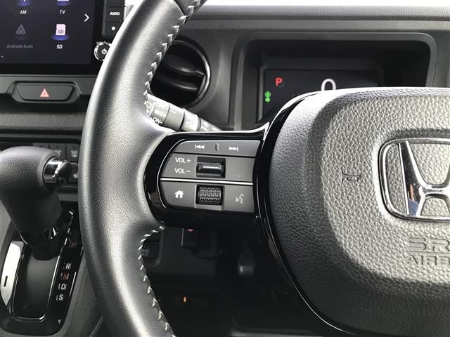 N-BOXカスタム コーディネートスタイル 純正9型ナビ/フルセグ/BT/USB Bカメラ Hセンシング レーンキープ レーダークルーズ パーキングセンサー 両側電動 ハーフレザー シートヒーター ETC ドラレコ LED 純正14AW(7枚目)