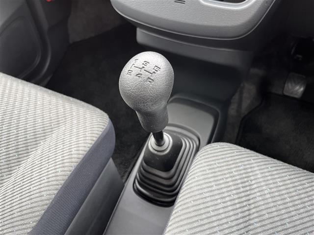 ワゴンR FX 4WD 5速ミッション 純正CDオーディオ 運転席シートヒーター 社外14インチアルミ アイドリングストップ キーレスキー 電動格納ミラー フロアマット ドアバイザー スタットレスセット積込み(6枚目)