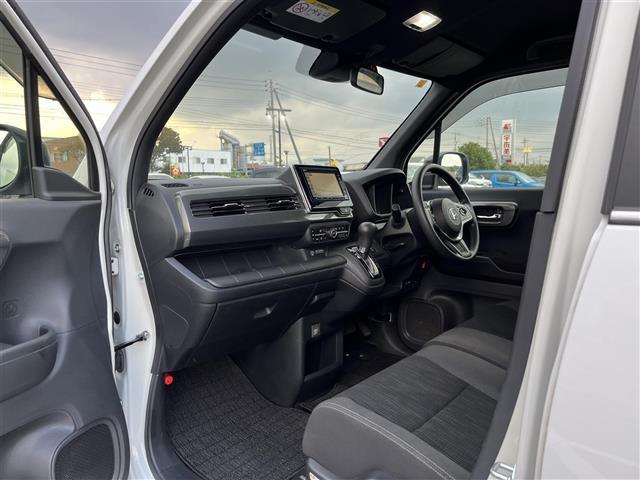 Ｎ－ＷＧＮカスタム Ｌホンダセンシング　純正ナビ／フルセグ／ＤＶＤ／ＣＤ／ＵＳＢ／ＢＴ　Ｂカメラ　ＥＴＣ　運転席シートヒーター　Ｈセンシング　レーダークルーズ　レーンキープアシスト　ＬＥＤライト　純正アルミ　プッシュスタート　Ａストップ（19枚目）