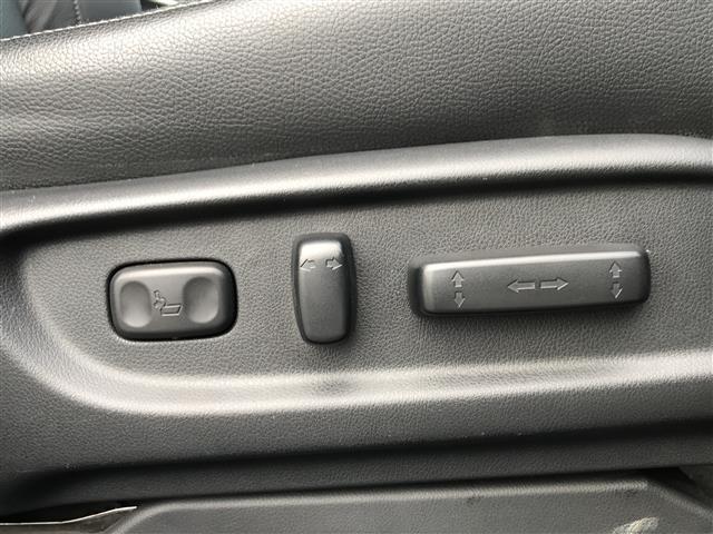 アコードハイブリッド ＬＸ　純正ナビ／フルセグ／ＤＶＤ／ＣＤ／ＢＴ　バックカメラ　ビルトインＥＴＣ　クルコン　黒革シート　パワーシート　Ｄ席メモリーシート　シートヒーター　ＬＥＤライト　フォグ　純正１７ＡＷ　プッシュスタート（16枚目）